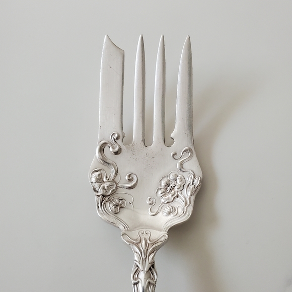 Wm Rogers BERWICK Diana 1904 International cold meat serving fork 8 3/4 inch - Picture 4 of 9